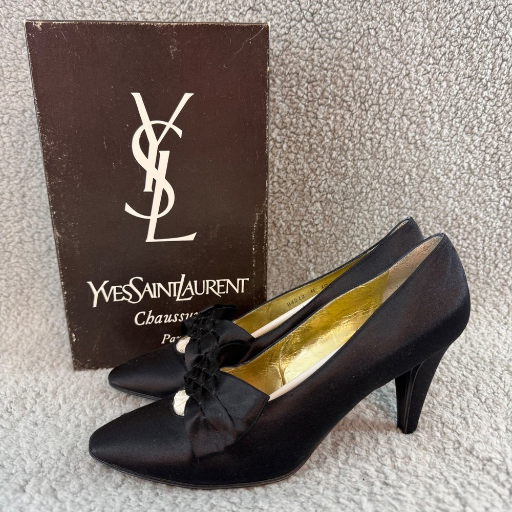 Yves Saint Laurent Vtg Womens 10 Black Satin Bow Pumps Heels 84212 Made in Italy
